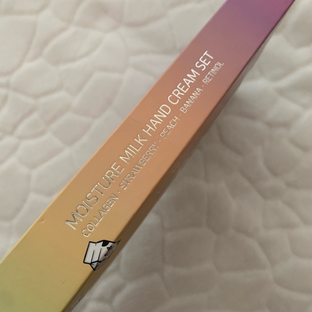 MINUYU Moisture Milk Hand Cream - Picture 4 of 5